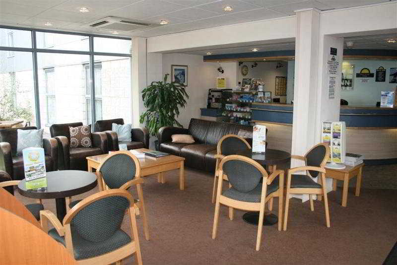 Days Inn Bridgend Cardiff Екстериор снимка